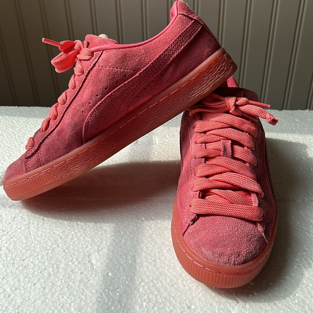 Puma kids Suede Lace Up youth sneakers size 5 pinkish coral